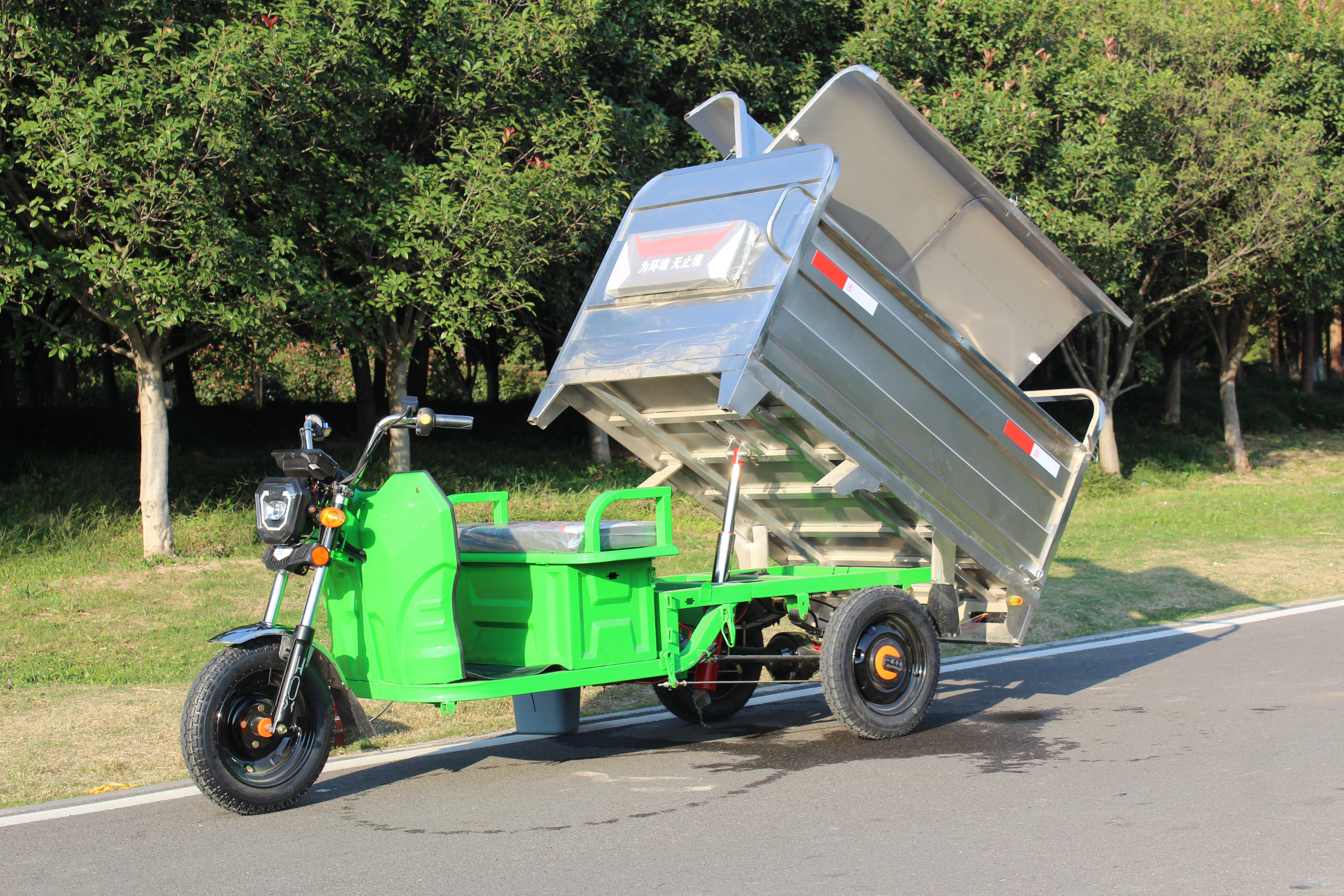 1立方不銹鋼清運(yùn)車 DG31000BC